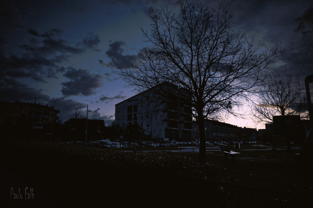 #sonyalpha #postatomic #postnuclear #atomic #nuclear #nuclearattack #cyberpunk #cryptoart #photography  #monochromatic #landscape #urbex #urbanscape #urbanphotography #cremona #art #myartwork  #fineart #photoart #photo #sky #skyscape #three #sun