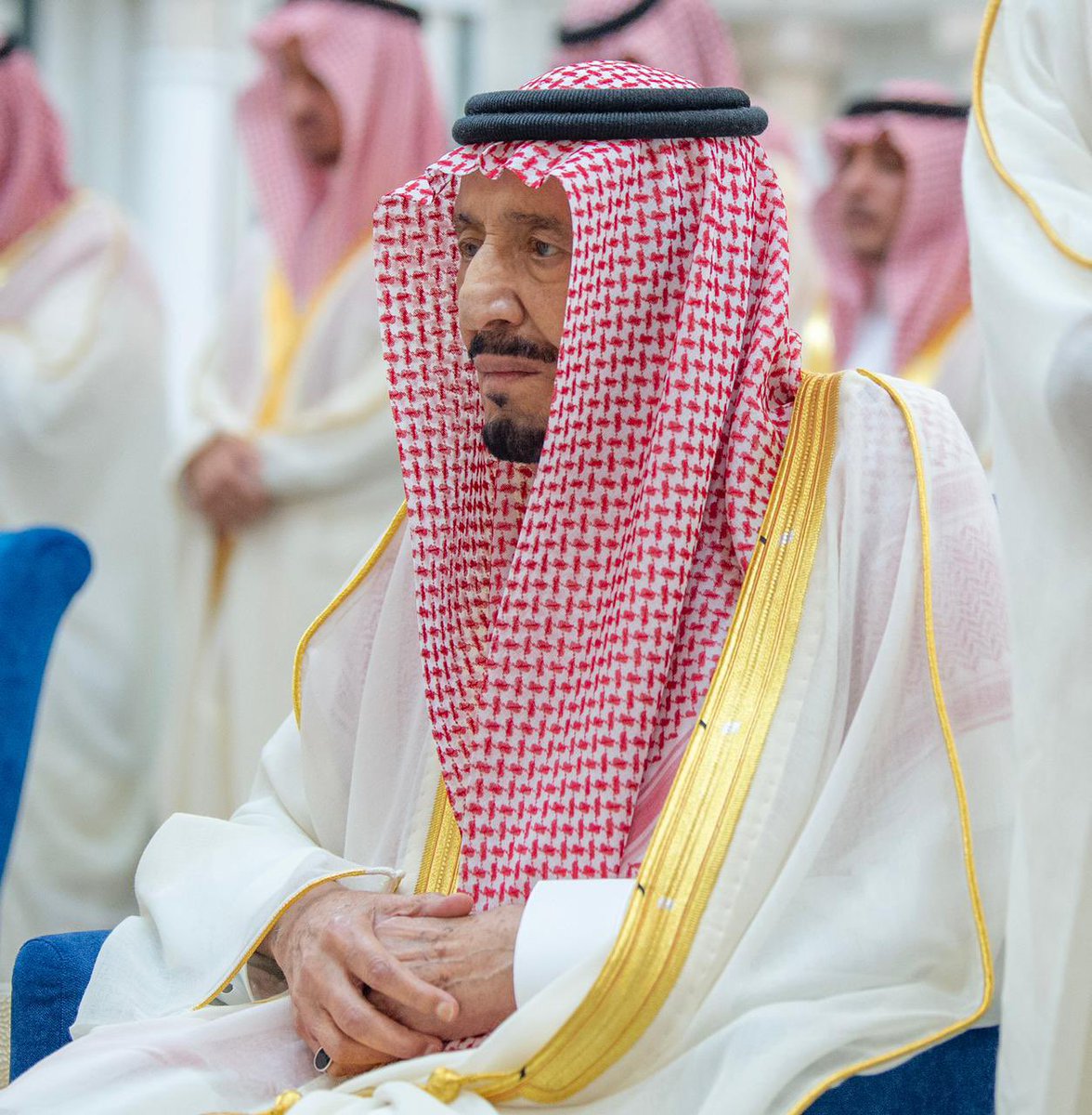 ENAD_Alotaibi's tweet photo. 📌| الله يحفظكم وكل عام وأنتم العيد 🇸🇦💚
#عيد_الفطر_المبارك https://t.co/EiekbmQXBP