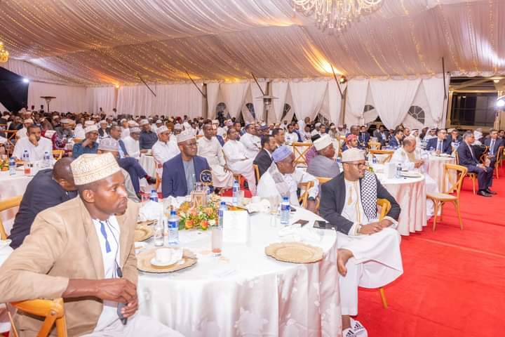 The President invited the Muslim community for Iftar Dinner at statehouse. Thank you President @WilliamsRuto