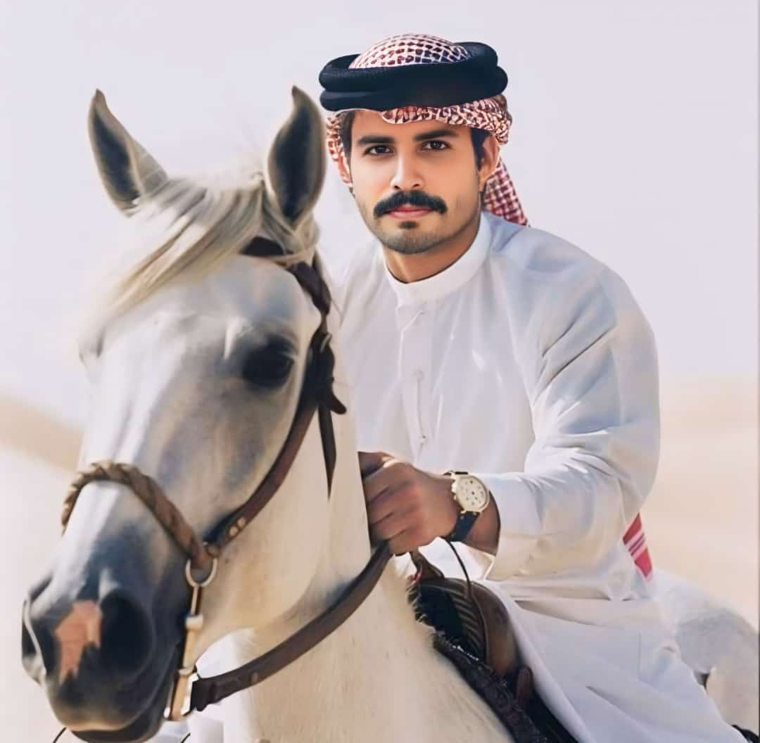 AdnanAlakbri's tweet photo. #كشخة_العيد

جعل الله عيدكم فرحه 
بـ أعمال قبلت 
و ذنوب محيت 
و درجات رفعت 
و رقاب عتقت 🤍🤲🏼

#عيدكم_مبارك
#كل_عام_وانتم_بخير https://t.co/ogVKWqUxkZ