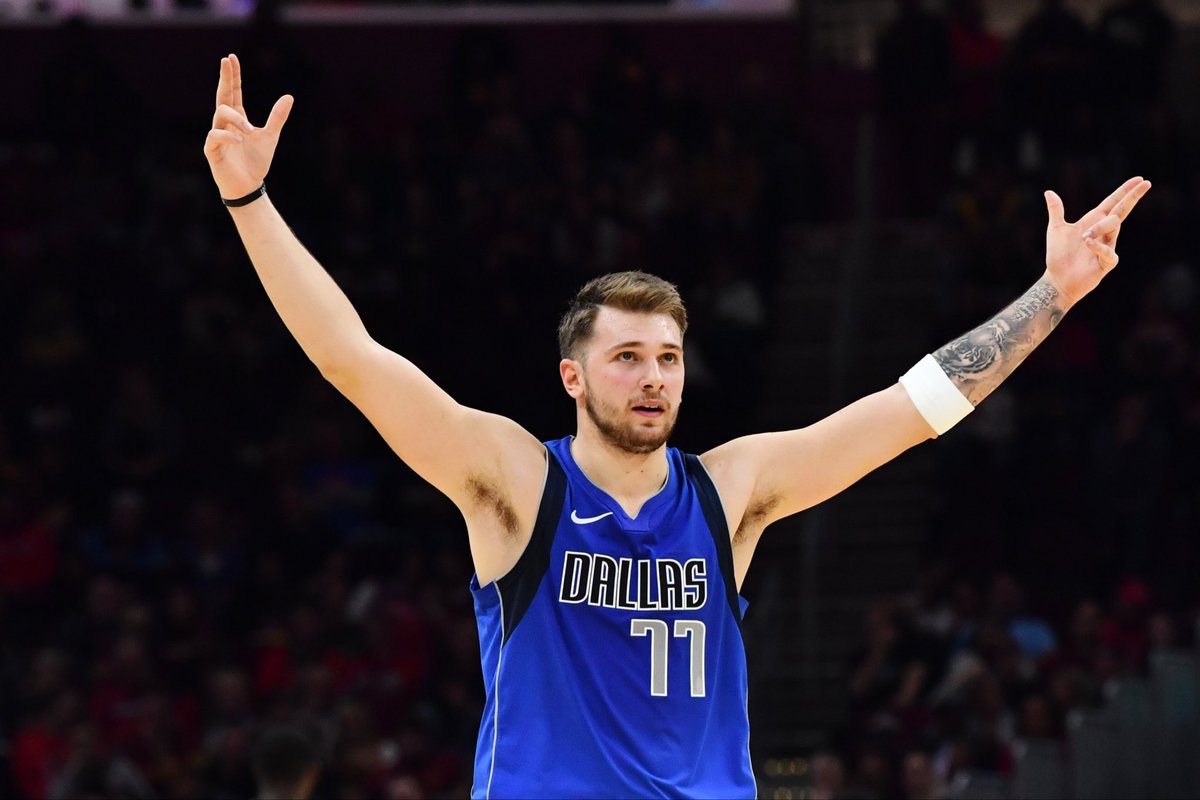 En ce qui me concerne je mets Luka Doncic en MVP!

Pourquoi?

-33,9 points, 9,2 rebonds&amp; 9,8 assists
-un bilan sérieux (49/30)
-23 triple doubles 
-des perf d’exception (73 points, match à 50,…)
-intégration de Kyrie ++
-leadership 
-+ de 10 matchs à 40 points