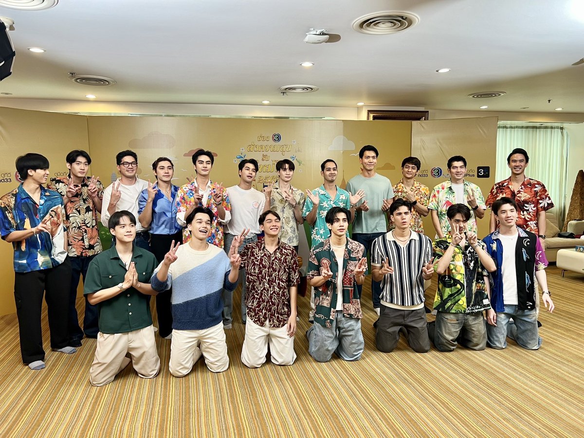 We3gether's tweet photo. พาเด้ก ๆ มาส่งความสุขรับปีใหม่ไทยกันจ้า สดใสเว่อร์ #ช่อง3 #สงกรานต์2567 https://t.co/EGAizKKBxm