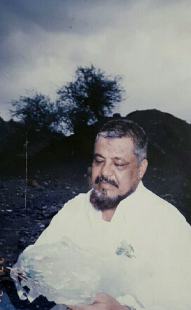 abusultan625's tweet image. جاء العيد و لنا في القبور أحبة 

 اللهم أجعل عيدهم في الجنة 
و الطف بحال قلوبٍ لا زالت تئن لفراقهم 

اللهم ارحم أبي و أجعل عيده فالجنة أجمل و أجمعنا به في يوم لا ريب فيه.