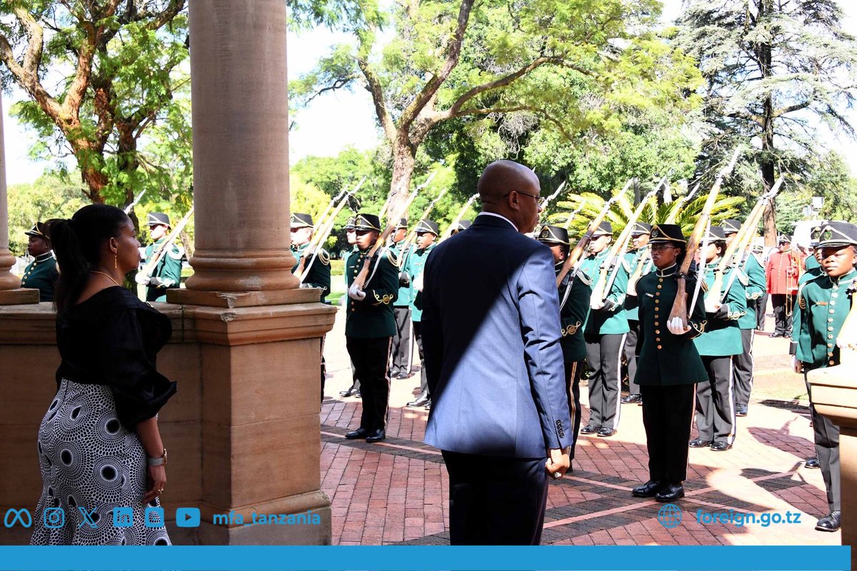 The High Commissioner of Tanzania to the Republic of South Africa H.E @JGBwana presented his Letters of Credence to H.E Matamela Cyril Ramaphosa, President of the Republic of South Africa. The event was held at the Sefako Makgatho Presidential House in PRETORIA on 9th April 2024