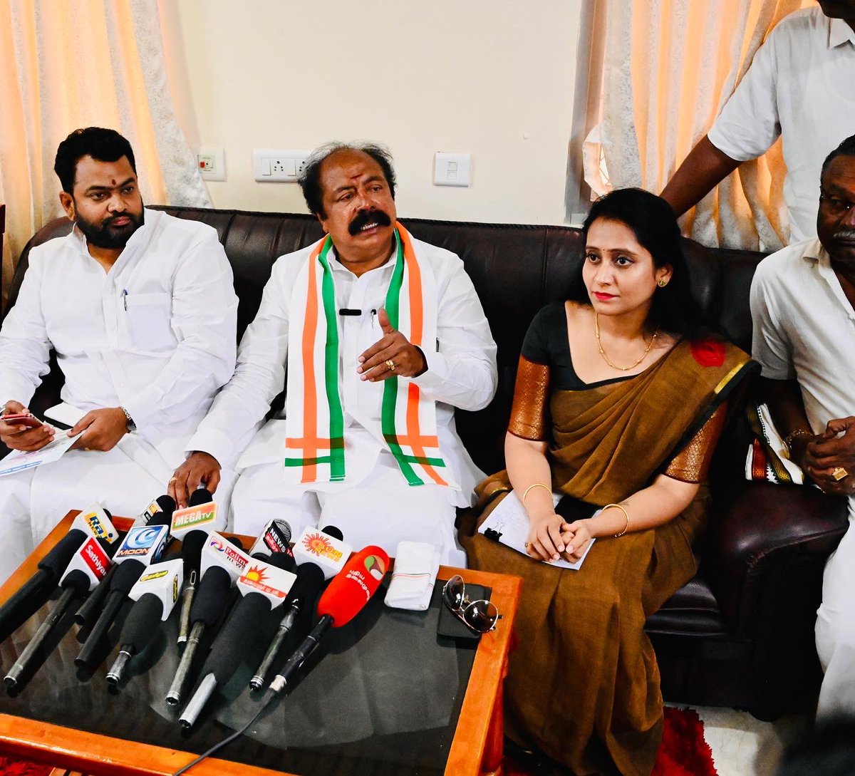 Press meet at Krishnagiri Constituency, Tamilnadu, Congress Candidate Sri Gopinath, Parliamentary Coordinator Sri Gopi, Krishnagiri District President Sri Natarajan and other leaders were present. @INCIndia @INCTamilNadu @sirivellaprasad @drajoykumar @SPK_TNCC. #2024elections