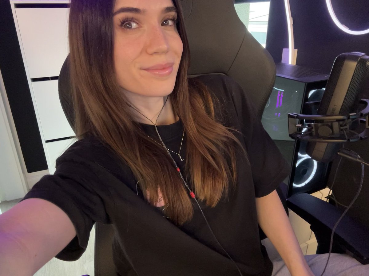 twitch.tv/lenimaria