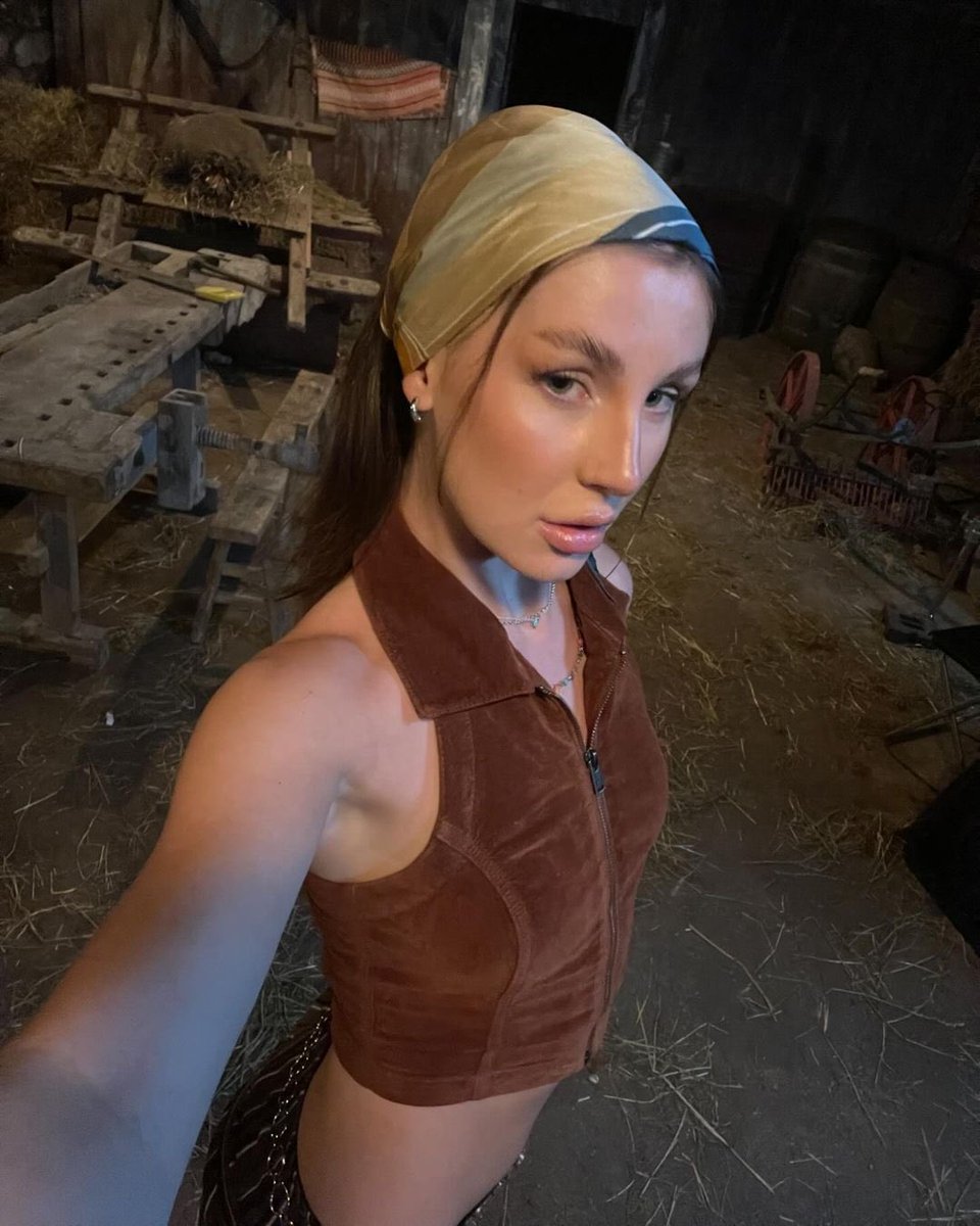 slshers's tweet photo. Miya Ocego behind the scenes of ‘WRECK’ season 2 https://t.co/GG5pWmC849