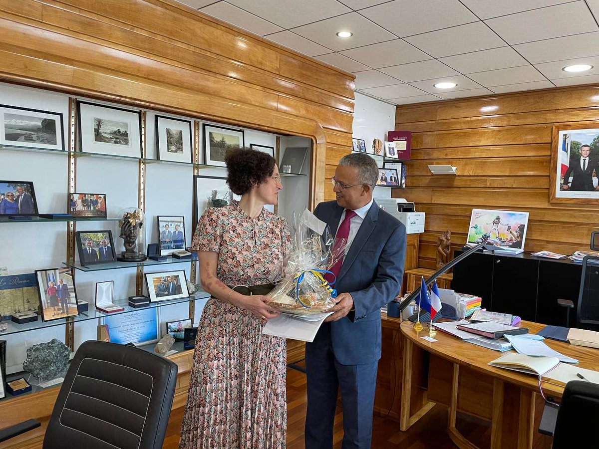 J’ai eu le plaisir d’être accueillie par @CyrilleMelchior, président du conseil départemental de la Réunion, pour des échanges enrichissants autour des enjeux énergétiques de l’île.