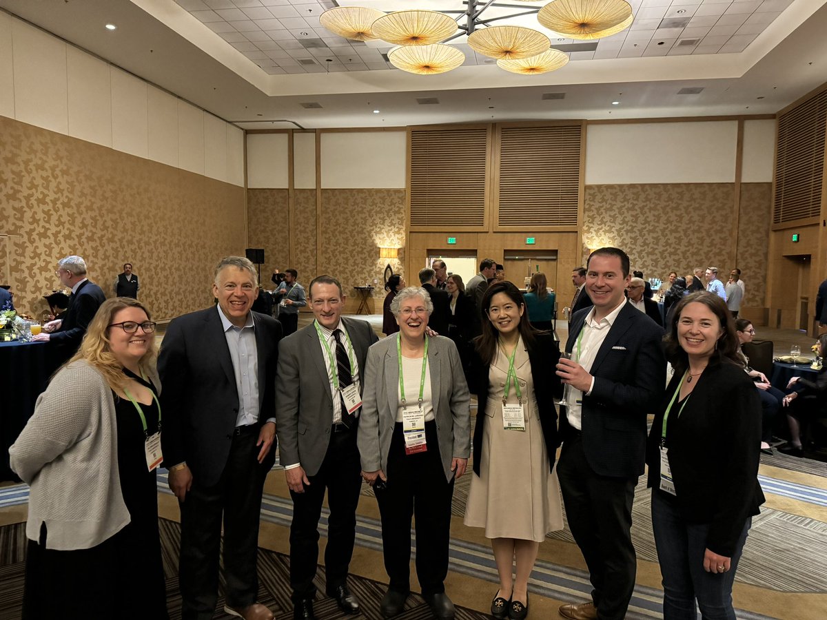 Attended the new @AACR President’s reception this evening at #AACR24 in San Diego. Congratulations to Dr. Pat LoRusso at @YaleMed @Yale @SmilowCancer @DrRoyHerbstYale @DrJoannSweasy @NeliMUlrich @AACRPres @seanlawler24 Nancy Davidson.