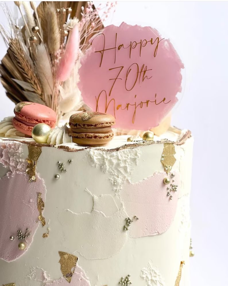 Good morning! Let our cake toppers add a lovely touch to your events 

Bagsoffavours.Etsy.com

#earlybiz #shopindie #CraftBizParty #MHHSBD #elevenseshour #etsy #Wednesdaymorning #birthday