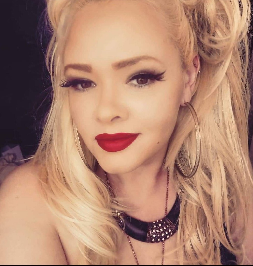 Springrain77's tweet photo. #makeuplover #maketutorials #UFOSightings https://t.co/nQM1L3EbbG