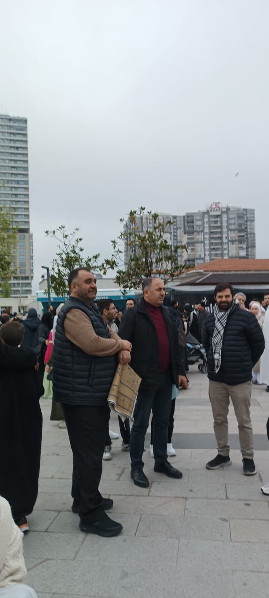 <a href="/erdal_elibuyuk/">Erdal ELİBÜYÜK</a> Sizinde bayramınız mübarek olsun.  <a href="/YusufKiraz__/">Yusuf KİRAZ</a>