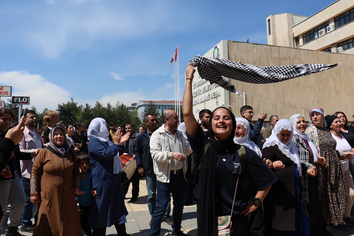 Size iyi bayramlar, ben geçen bayramlarımı kutladım 🥰😎 Wan/ Amed