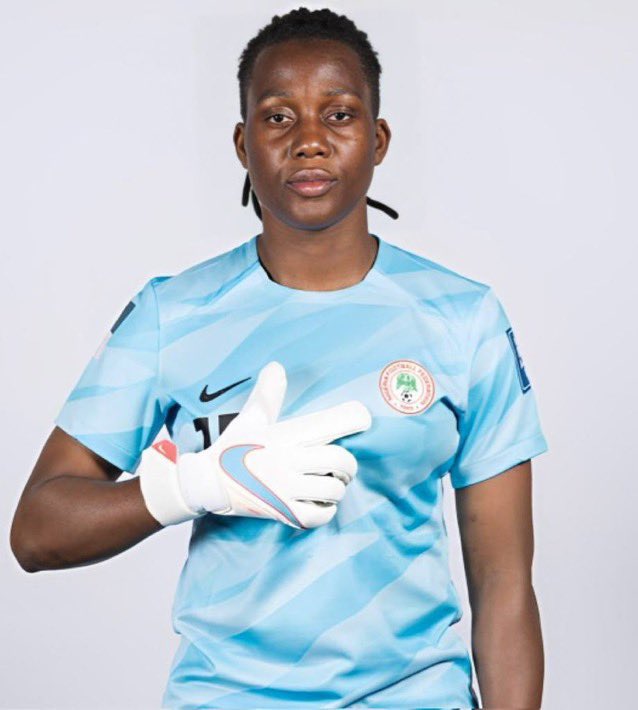 Chiamaka Nnadozie kept 5 Straight Clean Sheets in Nigeria CAF Olympic Women Qualifiers.

One of the Main Reason why the Super Falcons are going to Paris 2024.

Best Female Goalkeeper in Africa for a Reason!.❤️ 🇳🇬 

#SuperFalcons #CAFWOMEN