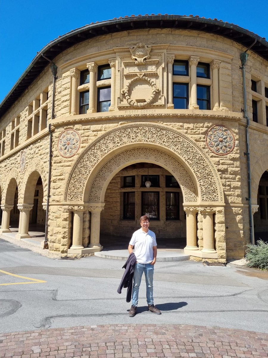 A day at Stanford University.

#StanfordUniversity  #CaliforniaLiving #tourist 
#touristlife