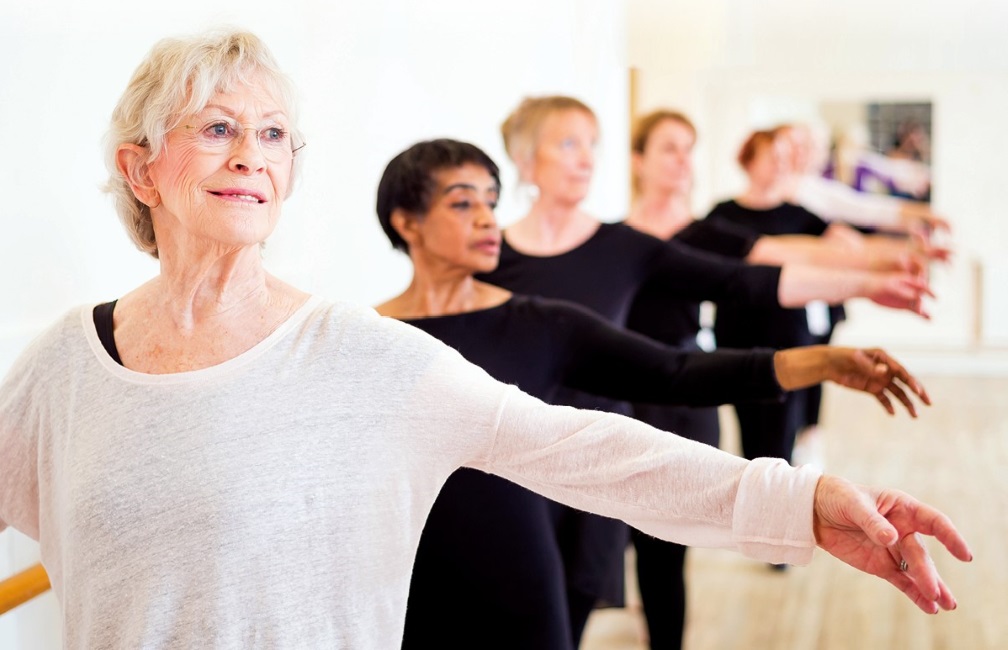 Starting next Monday @CynonLinc are hosting an over 50's Silver Swan Ballet session. It will start at 10.30am every Monday and includes plenty of gentle exercises and movement. Contact Steph to book 07775 587686. #ballet #over50 #aberdare