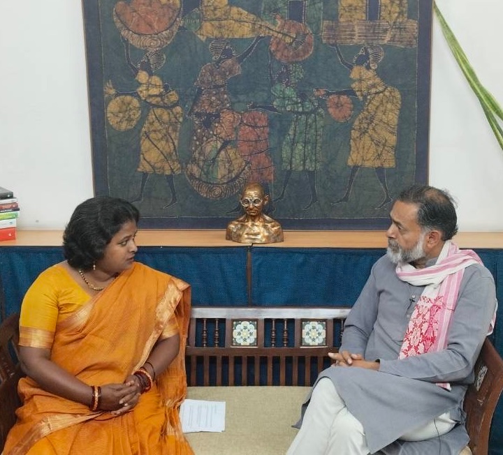 COMING SOON 📣 Stay tuned for our upcoming chat with @_YogendraYadav on politics, elections, farmers issues and so much more. @KLKavita @klmeera