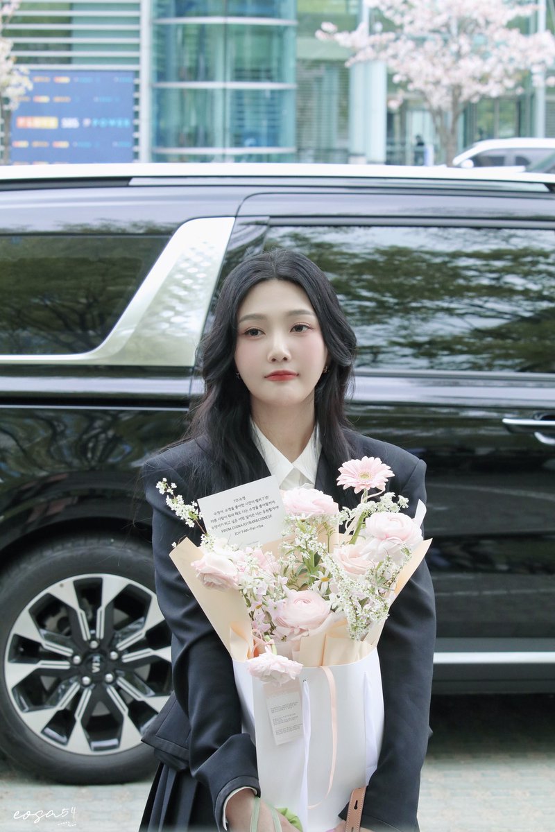 240410 JOY 조이 동물농장 출근 🍞🥺 #RedVelvet #레드벨벳 #JOY #조이 #동물농장