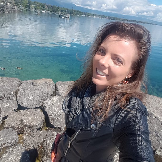 Bonne journ&eacute;e les coquins BizzXXL 😘 https://t.co/FMne7cjgc0