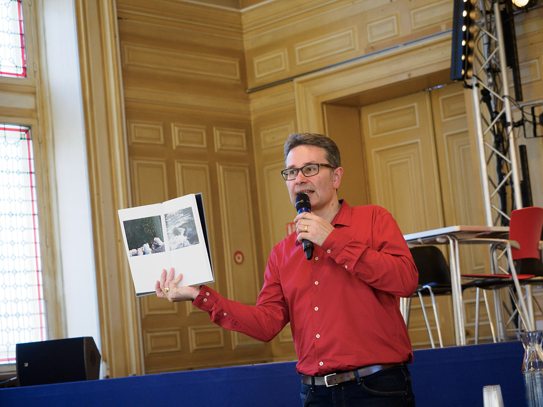 PrixHiP's tweet photo. C'est demain !
LIVRE PHOTO • CONFÉRENCE • Éditer son livre de photographie : comment faire ?
Biennale de la Photographie du 13e (Paris) • jeudi 11 avril 2024 à 18h30 • Mairie du 13e arrondissement, Paris
https://t.co/hWFgGIUvyA

#photo #photographie #competencephoto #prixhip https://t.co/LRjn7oDCyH