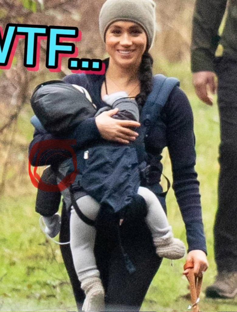 I’m aware I’m probably giving #HazNoBalls much more credit than due. But do you think when he saw this clip of #MEgain he called her from the Sandringham Summit and asked WTF she was doing? That she was giving the game away?
#MeghanMarkleEXPOSED 
#MeghanMarkleWasNeverPregnant