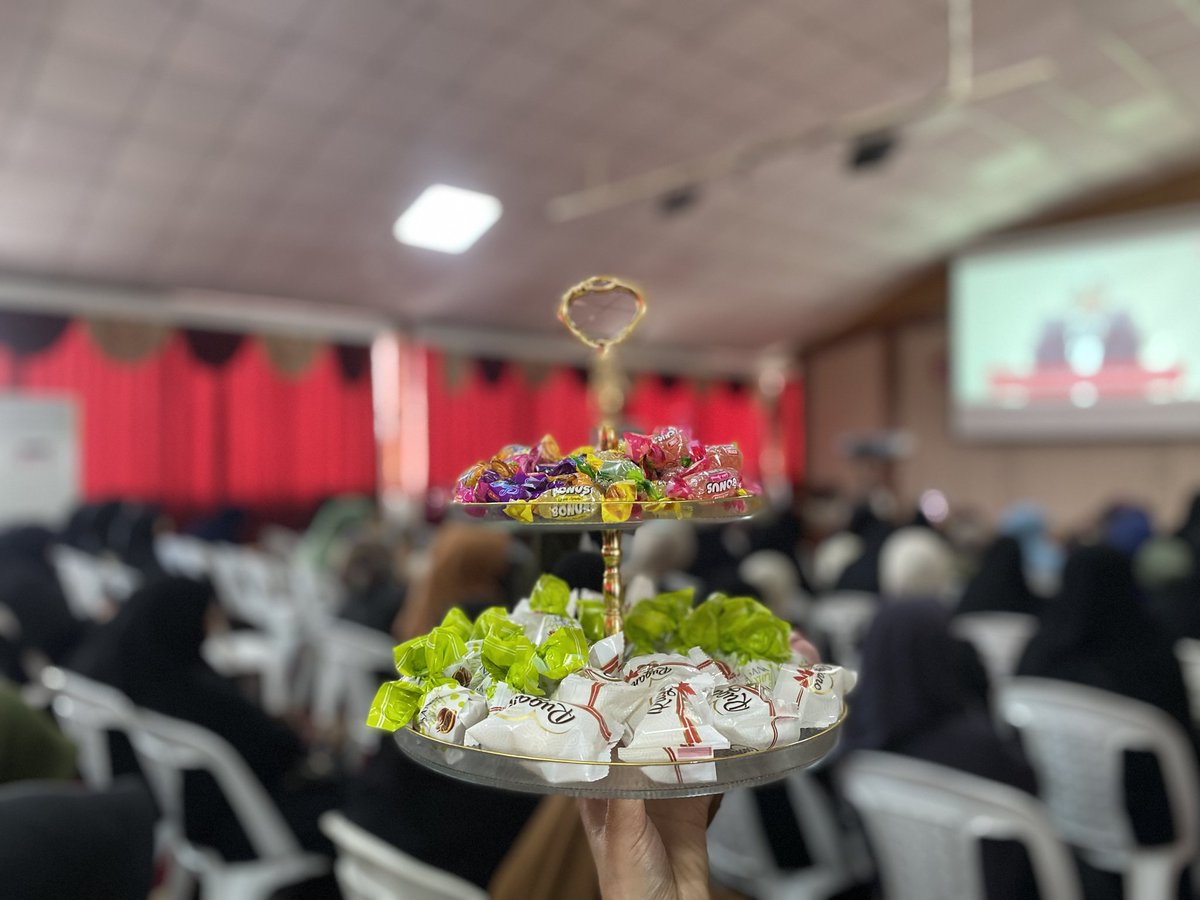 Öncü Nesil Bayramlaşıyor Sabancı Merkez Camii'nden Furkan Nesli Dergisi Merkez Binası'na geçen Furkan Hareketi mensupları bayramlaşma programı gerçekleştiriyor. #RamazanBayramı #EidMubarak Canlı Yayın ⤵️ youtube.com/live/uHKy1x0li…