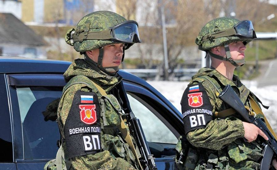 Russian military kidnapped a second person in #Armenia yesterday. Allegedly he was avoiding military service. Russian state has a military base in Armenia, from where it deploys it's military police and behaves as if the region is still part of it's empire. #Russia #Repressions