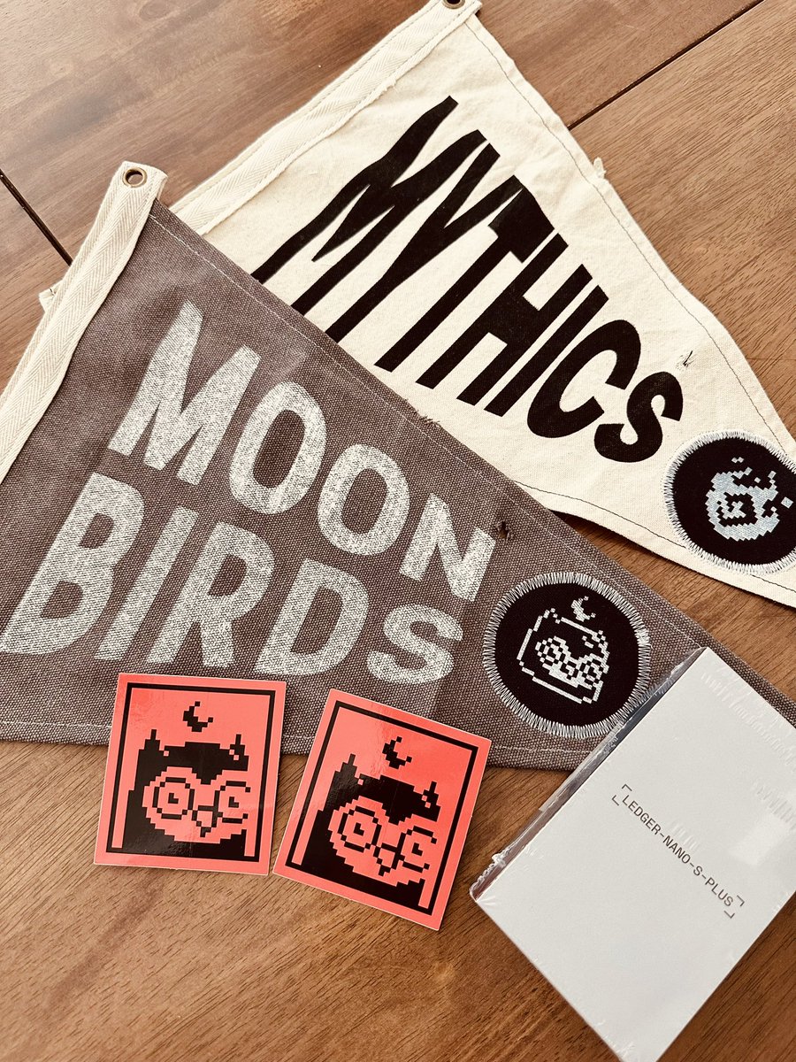 Excited to receive my recent wins at the TALONS Marketplace bid! Snagged 2 stunning pennants and a PROOF branded ledger. Loving the unique treasures I'm finding! Thanks @moonbirds @proof_xyz 🫡