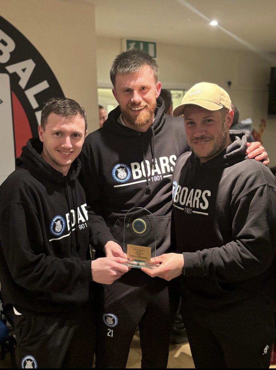 The Roffey old guard of Wanstall, Bevan & Tolfrey, picking up the team of the month award for February following yesterday’s win in the league cup semi! #uptheboars 🐗