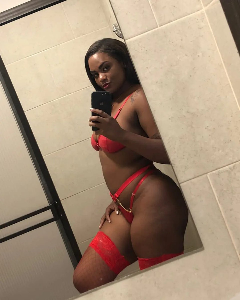 Noa_Adams10932's tweet photo. do not fear I am pure candle #ebony #models #live https://t.co/bt9r6nJNuA