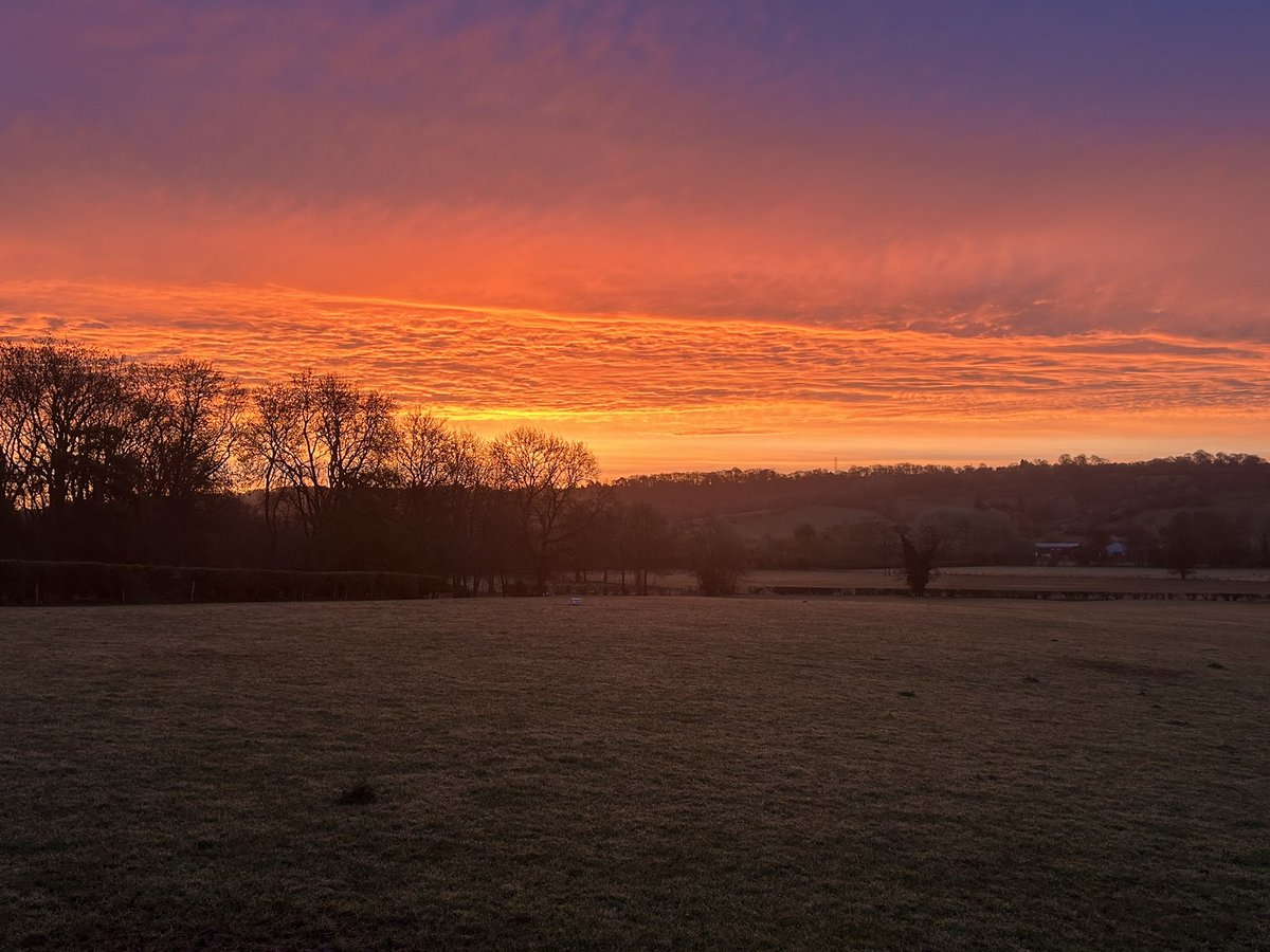 Some sort of sky to start today. Just a shame the forecast for the rest of the day doesn’t match it!