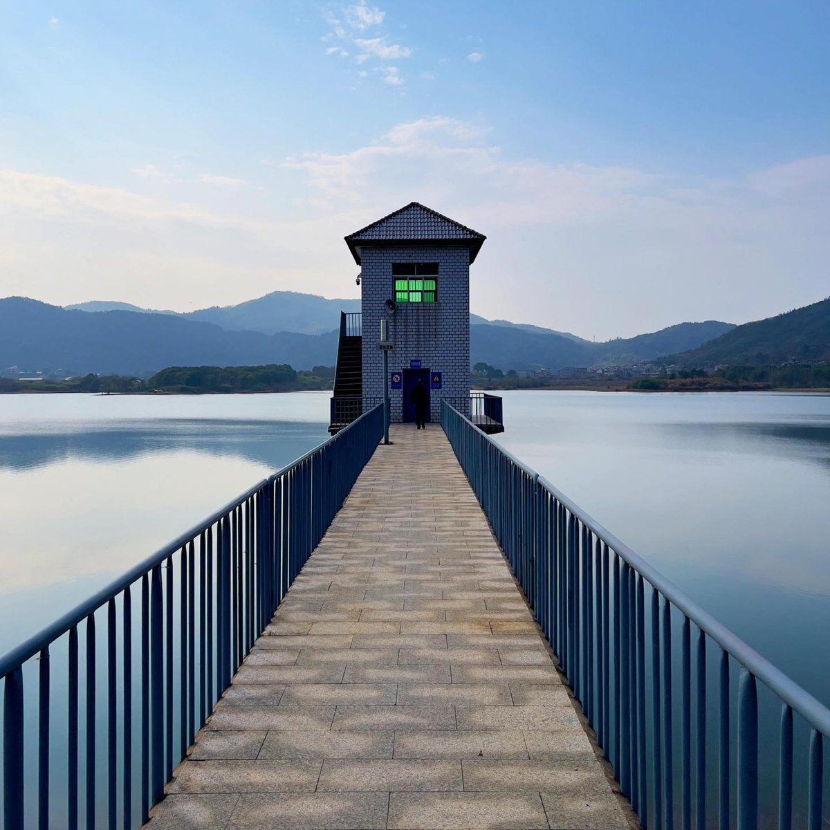 Xixia Reservoir interprets what is called green mountains and green waters, camping, cycling, photography, walking babies... There's always one for you.