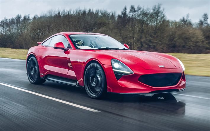 Since the Ginetta is kinda ancient, Riina would be driving the new TVR Griffith instead.

Also their driving styles based on real drivers:
Jinsoul - Jenson Button
Jiwoo - Max Verstappen
Riina - Sebastian Vettel