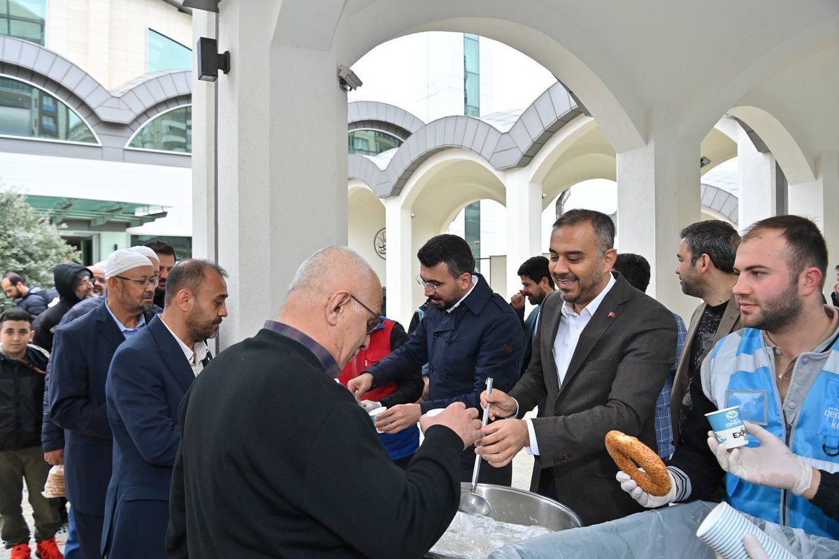 Zekeriya Tanrıverdi Camii’nde güzel bir bayram sabahı. #RamazanBayramı’mız mübarek olsun.