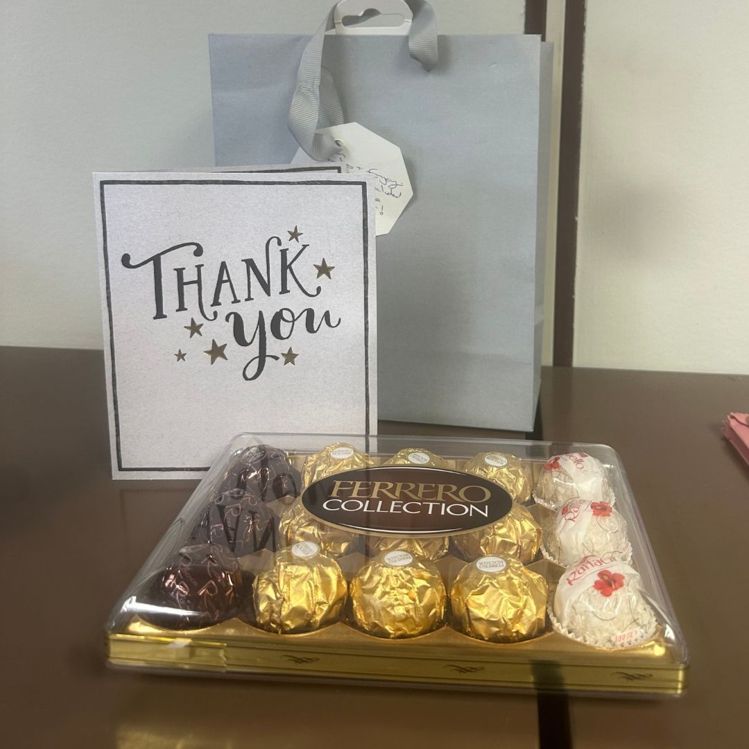 #WellDoneWednesday to Sophie and Jordan in our Residential conveyancing team 🏡 in Mansfield for receiving this lovely gift from a very happy client 👏 📢 Get an instant conveyancing quote 👇 buff.ly/3rEpgyp #mansfield #nottinghamshire #conveyancingsolicitor