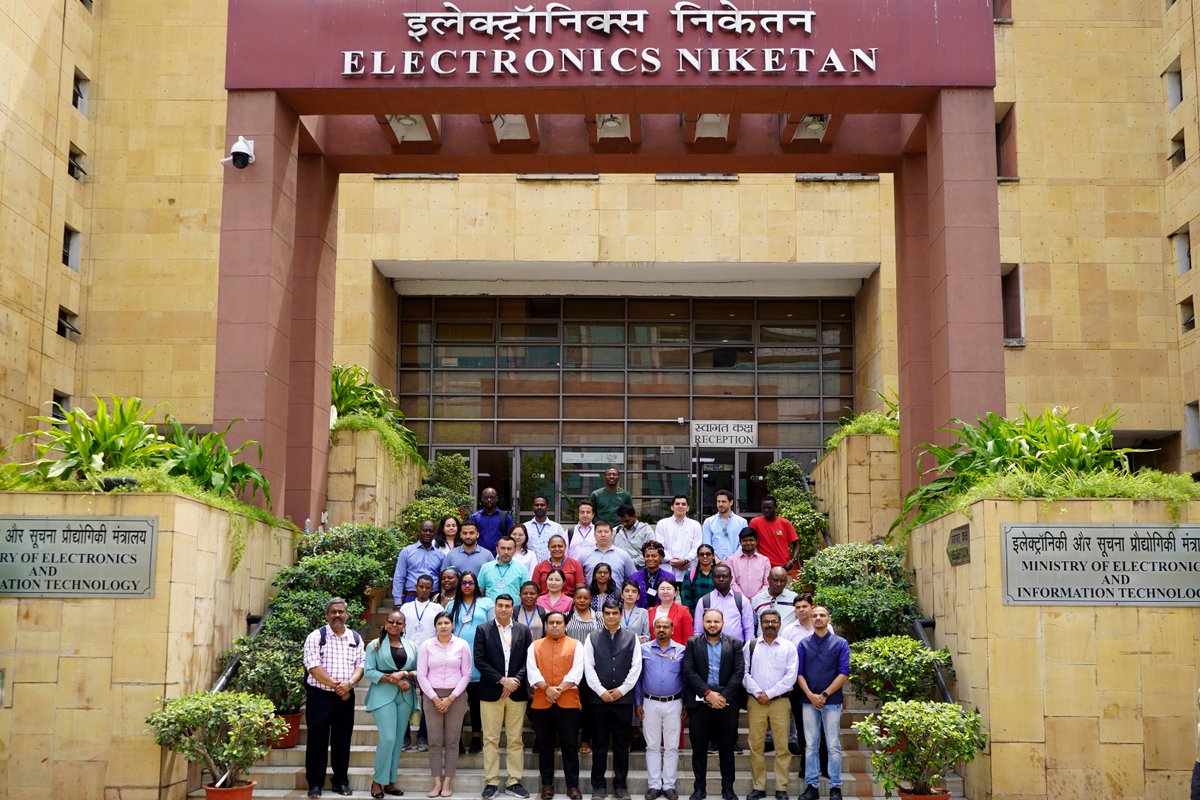 32 Indian Technical and Economic Cooperation (ITEC) participants of the 'Financial Inclusion and Digital Transformation’ Programme' conducted by @NILERD_India visited @NeGD_GoI on April 9, 2024. #DigitalIndia @digilocker_ind @_BHASHINI @UIDAI @GoI_MeitY @ITECnetwork