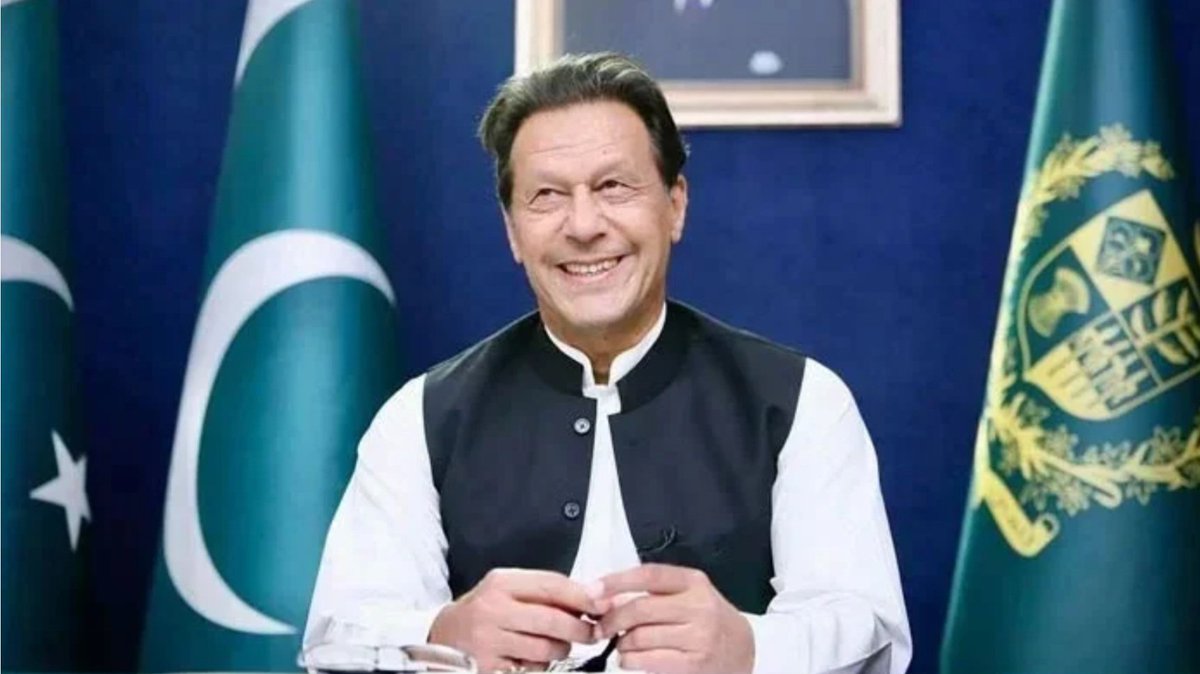 Eid Mubarak to the noble Muslim Pakistani leader Imran Khan, and to all Pakistani brothers and sisters inside and outside Pakistan. عيدكم مبارك وكل عام وأنتم بخير. God bless you @ImranKhanPTI. Respect to you, Sir. ----- #EidMubarak #Eid2024 #Pakistan #ImranKhan804 @PTIofficial