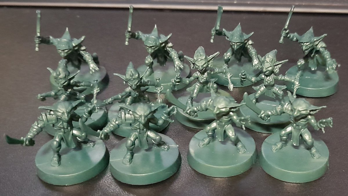 xrenrus's tweet photo. So ich werde hier mal die ganzen Hero Quest Figuren reinstellen. Sind sehr interessant^^
Neben den Miniaturen gibt es noch ne Menge Marken, Möbel und vorallem Türrahmen. Auch nützlich für PnP und mehr. https://t.co/2ckypQUMSl