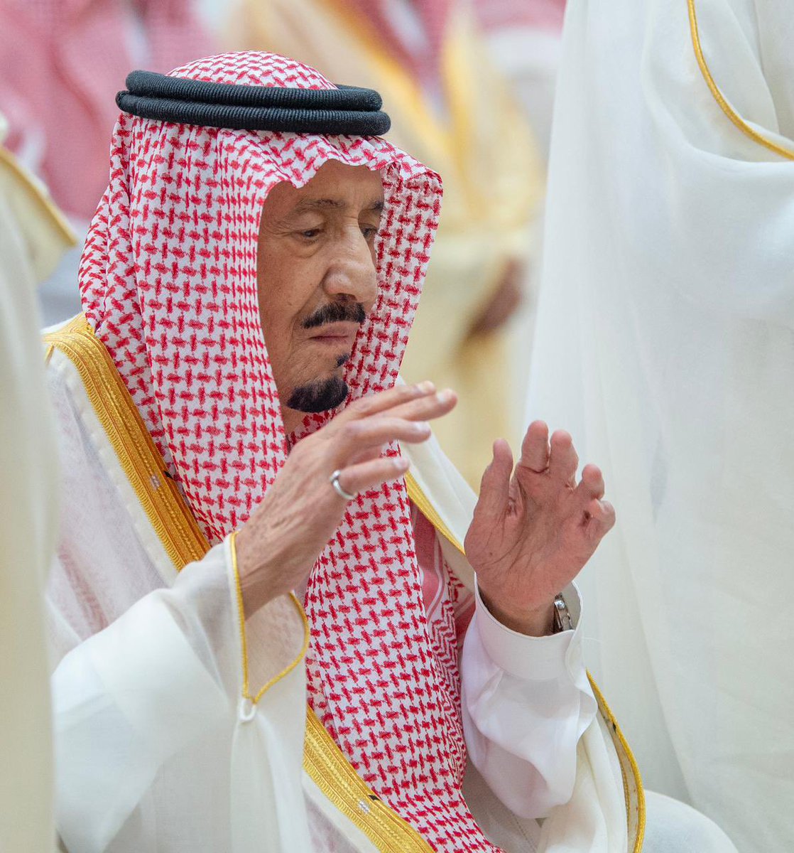 MMq__14's tweet photo. شوفتهم عيد وفرح 😍
اللهم احفظهم بحفظك 🤲🏻

وكل عام وولاة أمرنا حفظهم الله وبلادنا المباركة في خير و أمن وأمان..
#عيد_الفطر 
#عيدكم_مبارك https://t.co/IhmeliyMIf