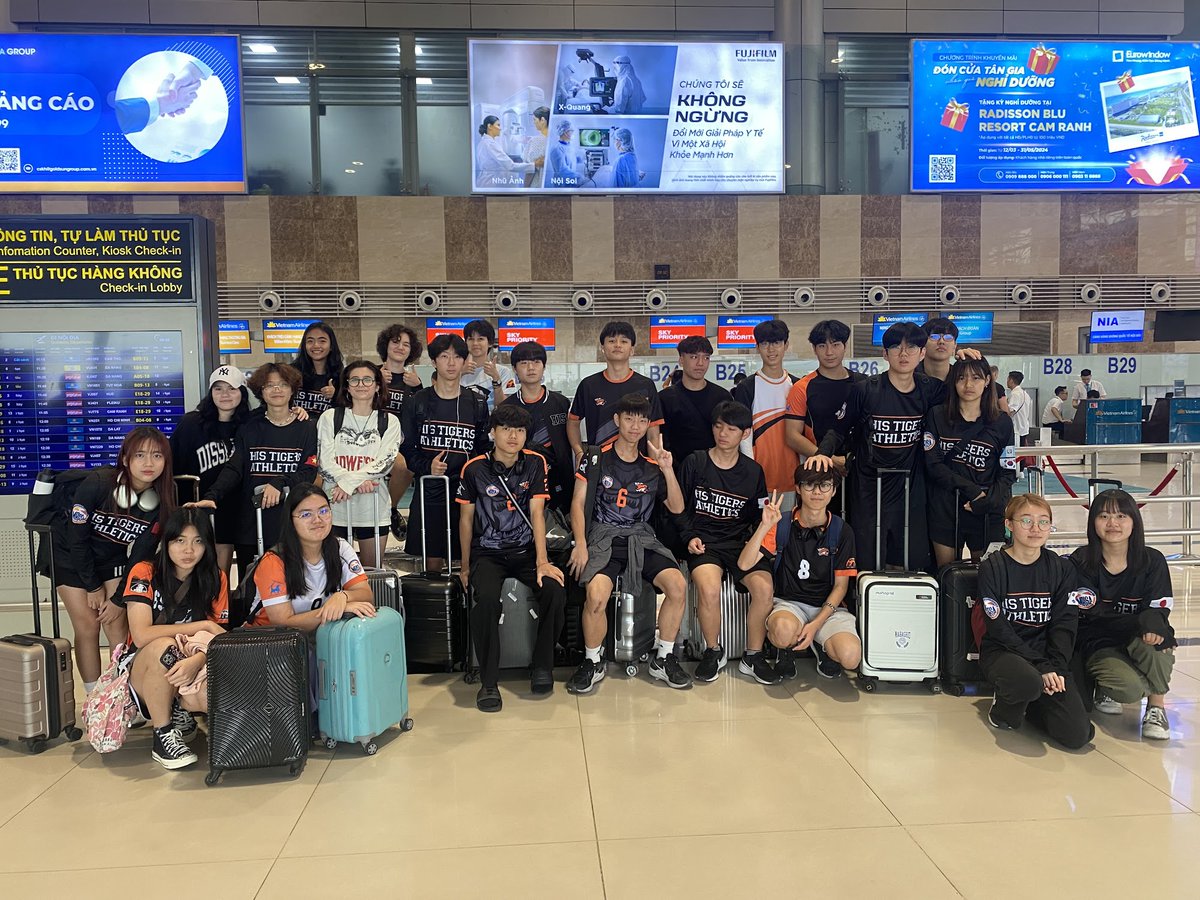 The HIS Senior Soccer Teams have arrived in Cambodia to take part in the MRISA Senior Soccer Tournament 2024.
These lucky students also got in a visit to the Royal Palace of Phnom Penh!

Good luck Tigers - we are cheering for you!!
#HISLearns #HISTigers #MRISA #Soccer #Excellence
