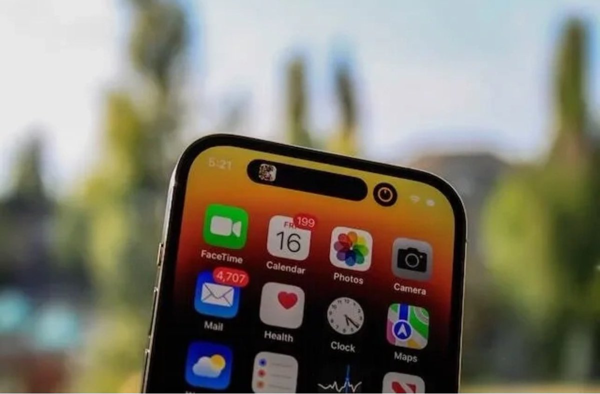 🧰📲 Réparation - Express - Ecran iPhone 14 plus : land-pc.com/Réparation-écr… 

#SaintTropez #Var #Ramatuelle  #Brignoles #LaGarde #Hyères #LeLuc #RoquebrunesurArgens #SaintRaphaël #saintemaxime #grimaud #plandelatour #gassin #cogolin #Cavalaire #Croixvalmer #issambres