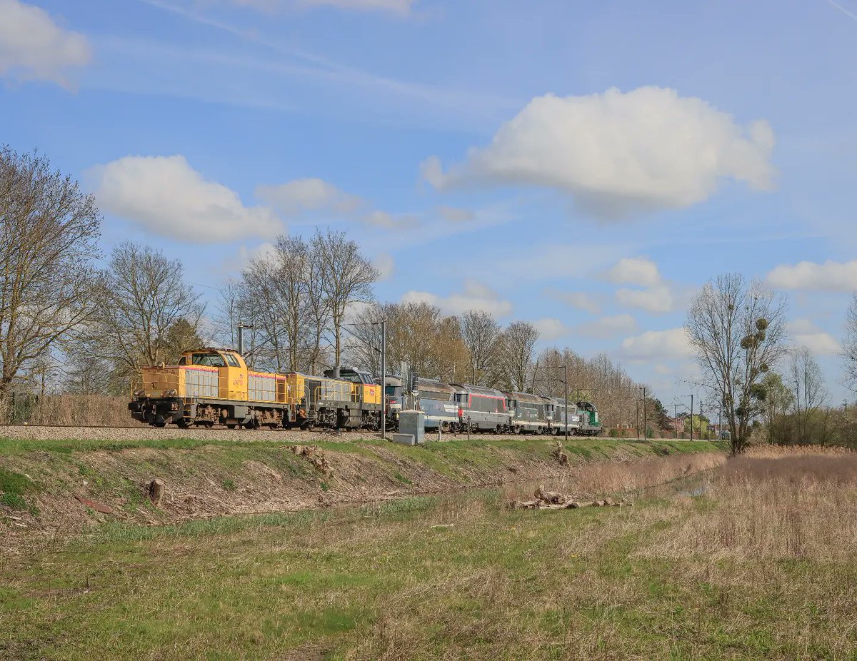 Train de machines multicolore et multi-époques le 25 mars dernier à Champagne sur Oise. TM Longueau > Achères