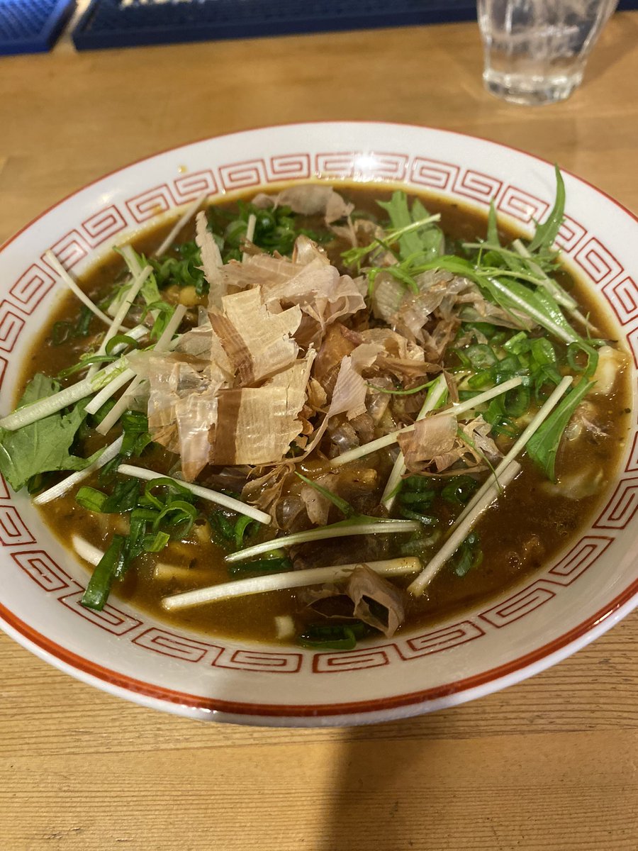 さて「大正元禄ロックンロール家族」、公演は終わりましたが、こちらの夕張カレー蕎麦は4/14(日)まで食べられます🫶🏻
100食限定、なくなり次第終了かと！

夕張 小野農園の長芋そばを使用した
まさに夕張の味を楽しめる炭鉱メシです。
わたしも最後に食べ納めしたいなぁ…(3度目)
#大正ロック