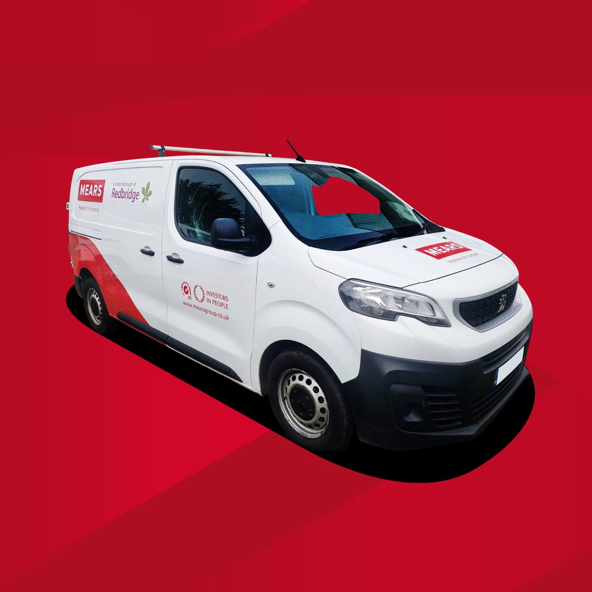 Full Steam Ahead!

Our installation team have been hard at work rolling out vehicle branding for the fantastic team at @mearsgroup, in partnership with #Redbridge.

We're excited to complete the next batch of #LCVs that are already in the works!

#FleetBranding #Partnership