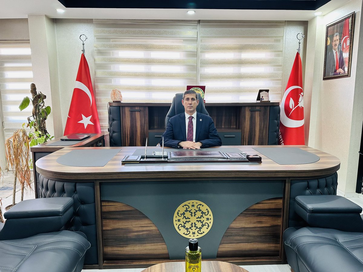RecepEr_72's tweet photo. Ramazan Bayramı'nın Milletimizin diriliğine, Mazlumların kurtuluşuna, İnsanlığın huzur, barış ve hidayetine vesile olmasını dilerim
Bayramımız Mübarek olsun.

#RamazanBayramı
#Birlikteyiz https://t.co/IYvtOWKC9p