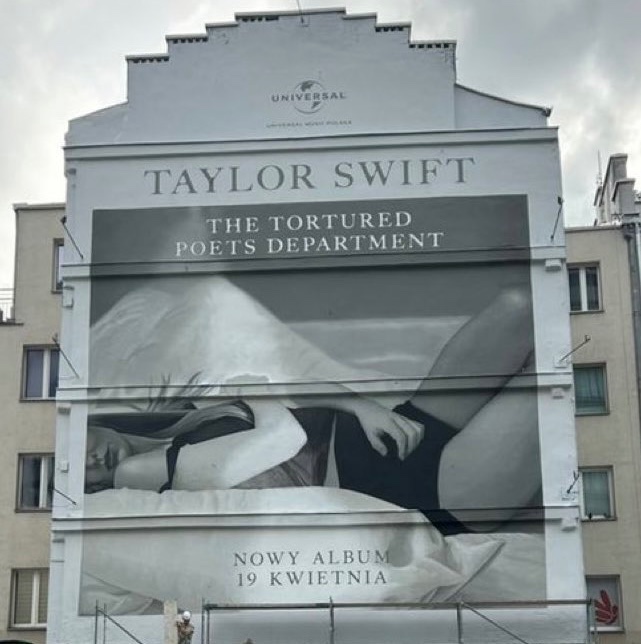 📷| 'The Tortured Poets Department' poster in Poland 🇵🇱
