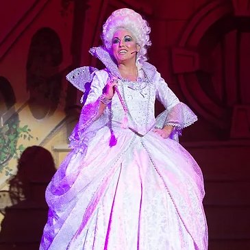 FRIDAY FAIRY! Every Friday we're going to celebrate a panto FAIRY (from the past or present). Today we take a look at Jessie Wallace. Have you ever seen her in panto? #panto #EastEnders #yesiam