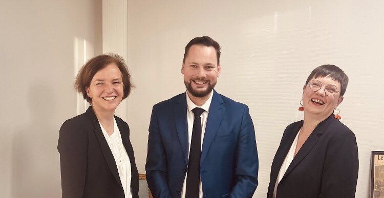 Présentation <a href="/cnbf/">Cassiano Filho</a> au CO de senlis avec <a href="/fayeinbourgois/">Dorothée Fayein-Bourgois</a> Merci <a href="/MaitreMax2/">Maxime Gallier</a> <a href="/justine_devred/">Justine Devred</a> et tous les MCO pour votre accueil, votre écoute et  votre investissement.