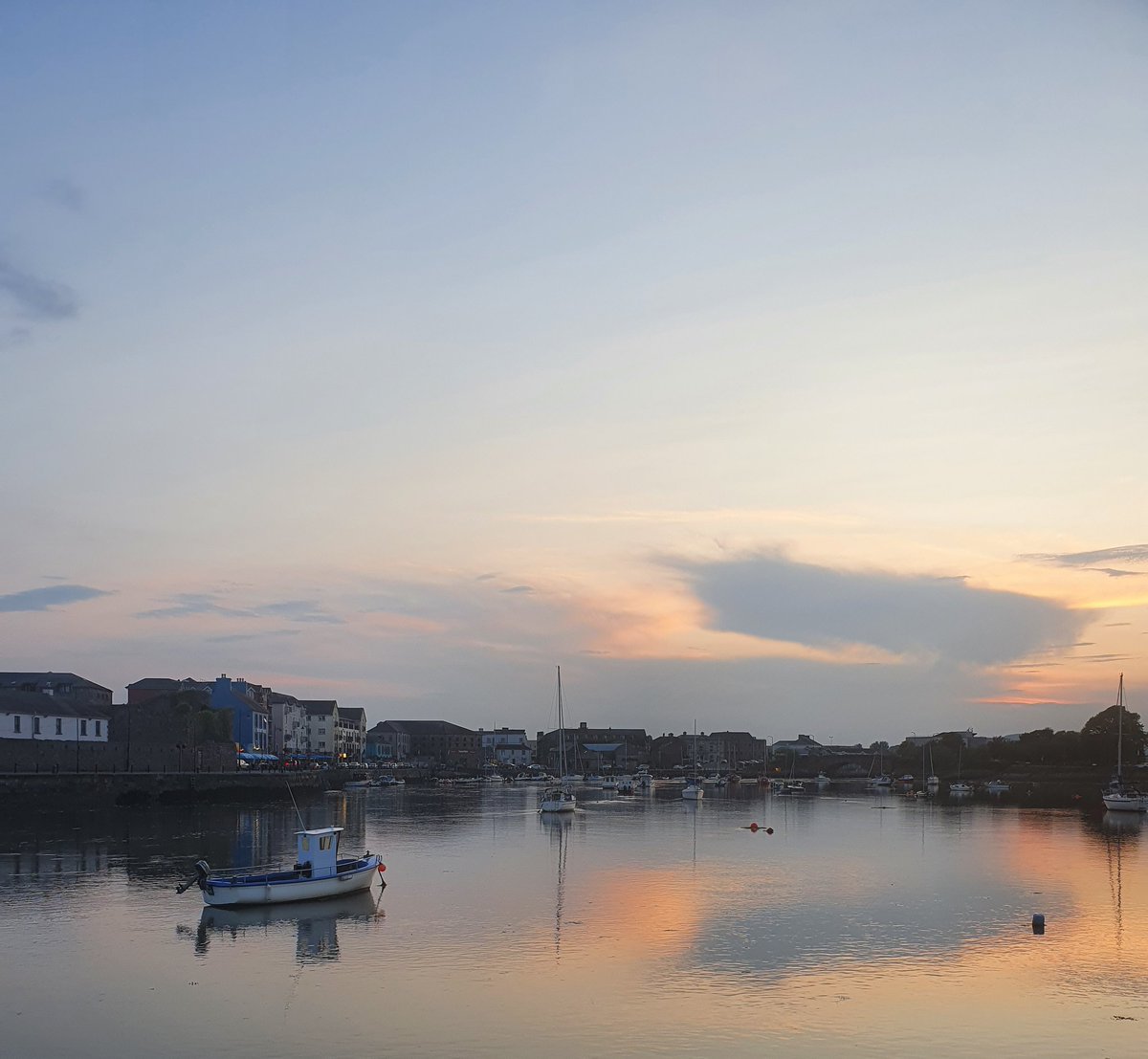 So peaceful and 'tranquil '
Dungarvan Harbour 
#DailyPictureTheme 
@DailyPicTheme2