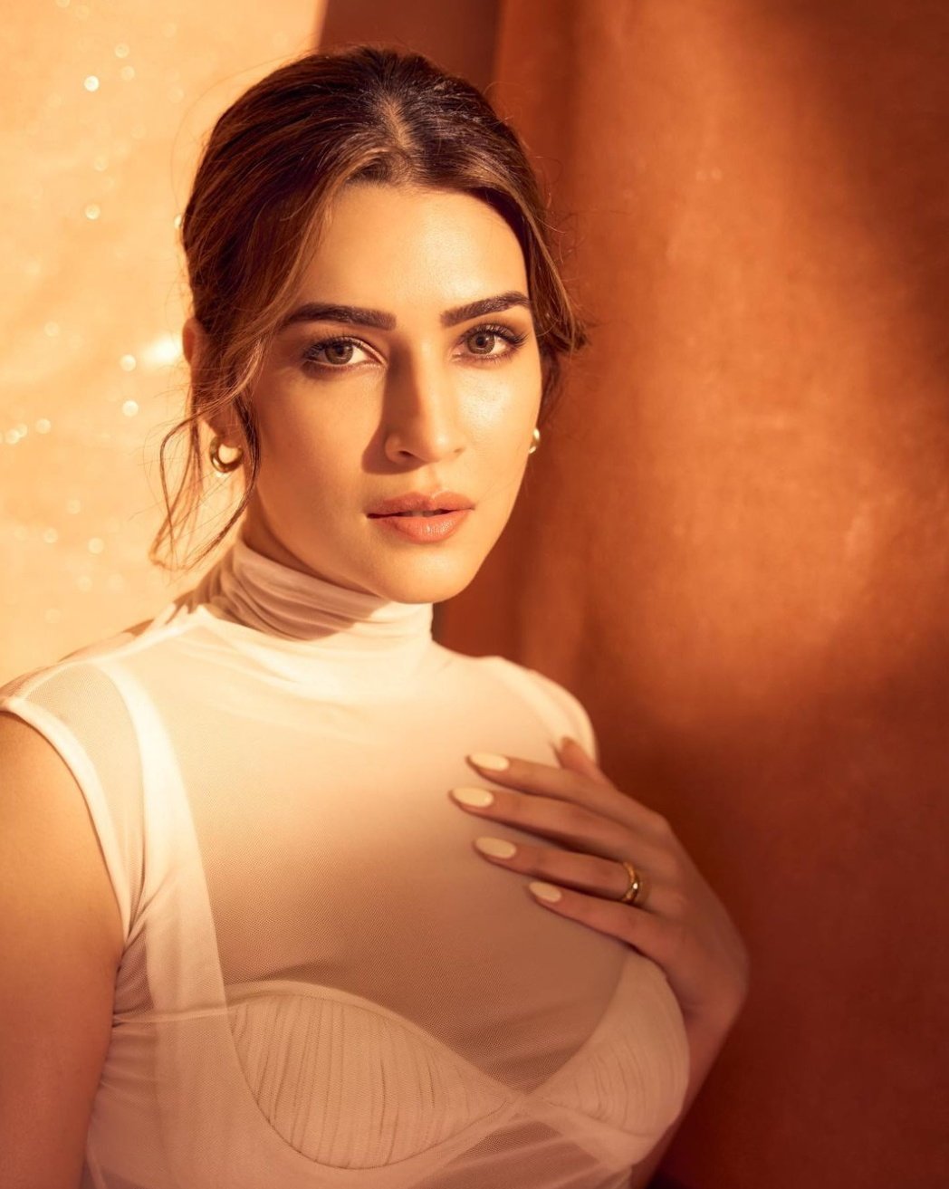 GKyYwSxa8AAMXwf?format=jpg&name=large